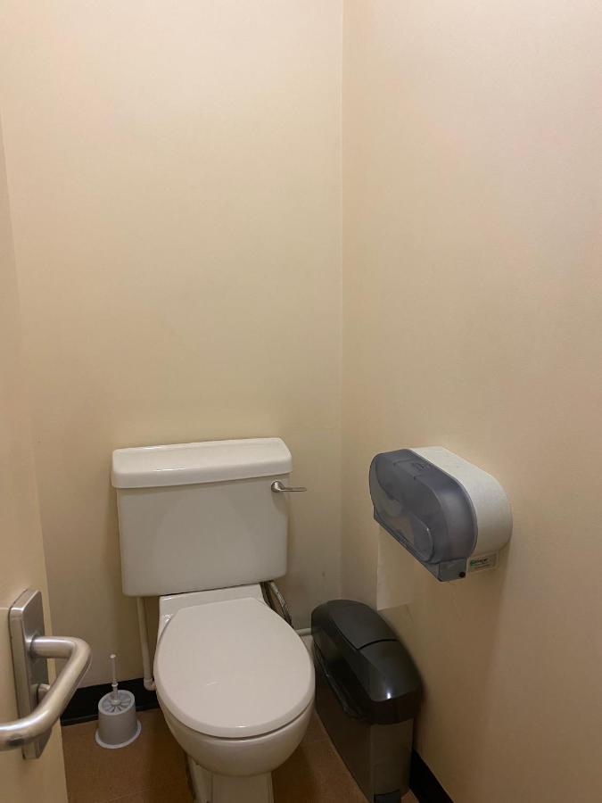 Charming Rooms For Students Only, Cricklewood Lane - Sk Londen Buitenkant foto